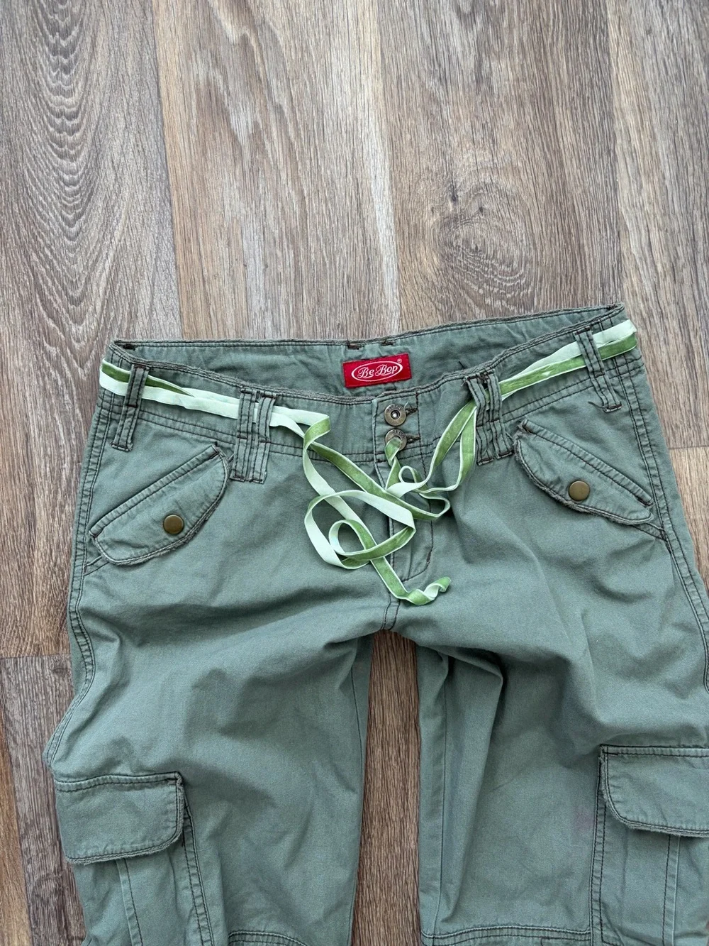Y2K BeBop Olive Green Low Rise Cargo Pants Wide Leg Utility Ribbon Belt Size 9